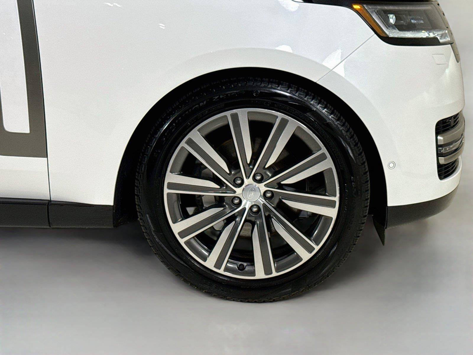Used 2023 Land Rover Range Rover SE AWD/4WD image 36