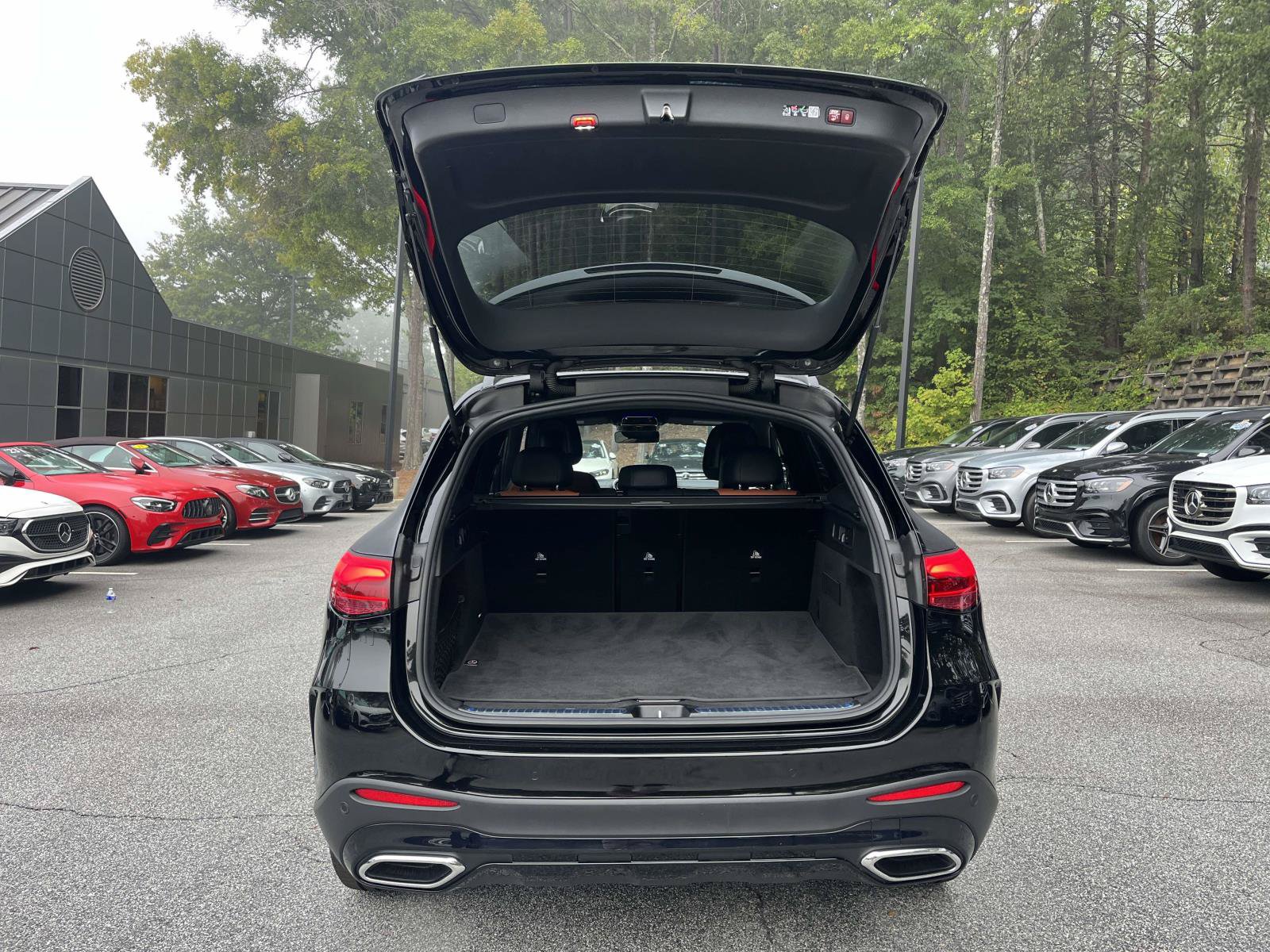 Certified 2025 Mercedes-Benz GLC 300 image 10