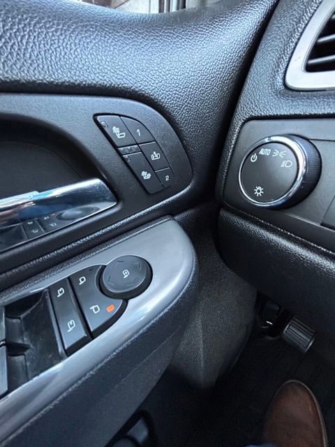 Used 2010 Chevrolet Suburban LT AWD/4WD image 24
