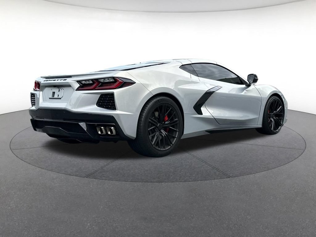 Used 2024 Chevrolet Corvette Stingray Preferred Cpe w/ Z51 Performance Package RWD image 6