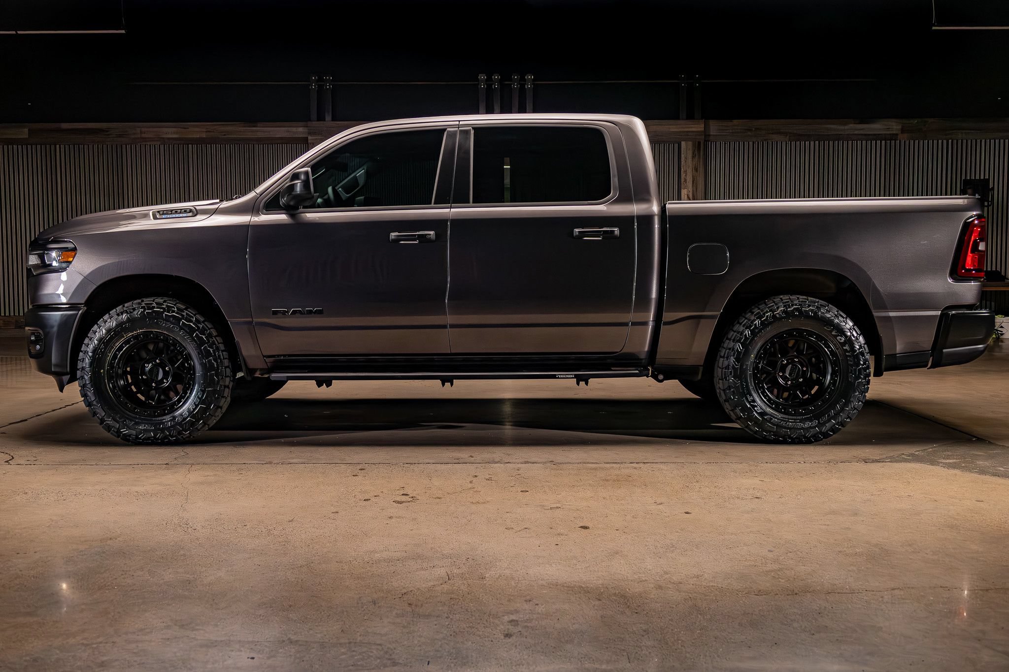 Used 2025 RAM 1500 Tradesman RWD image 6