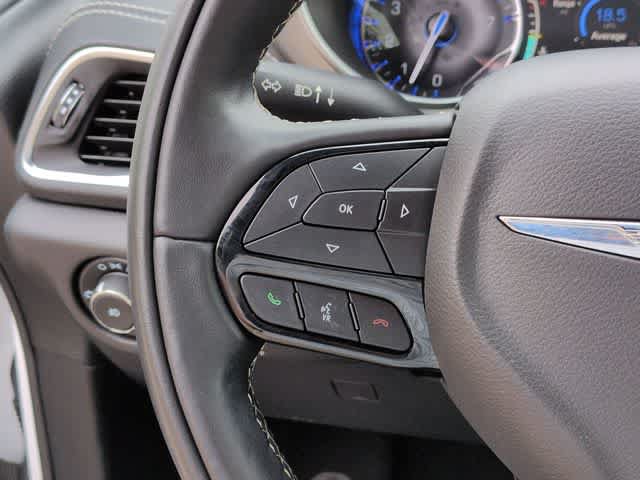 Used 2022 Chrysler Pacifica Limited w/ Uconnect Theater Family Group AWD/4WD image 25