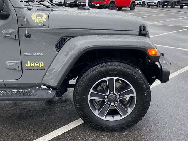 Used 2023 Jeep Wrangler Unlimited Sahara w/ Cold Weather Group AWD/4WD image 9