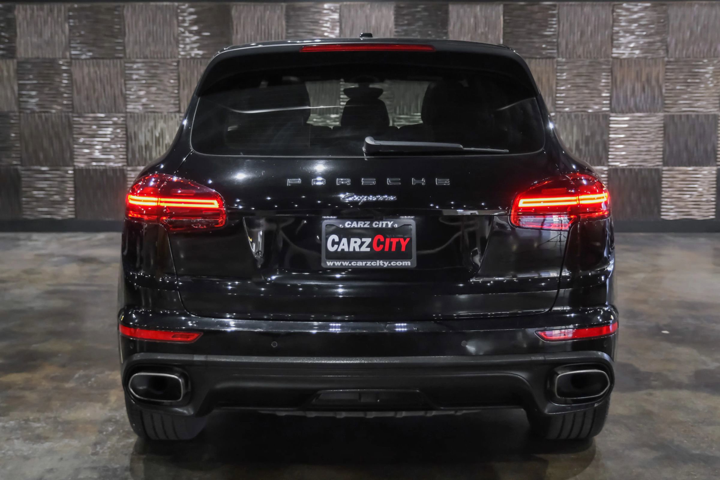 Used 2018 Porsche Cayenne AWD/4WD image 8