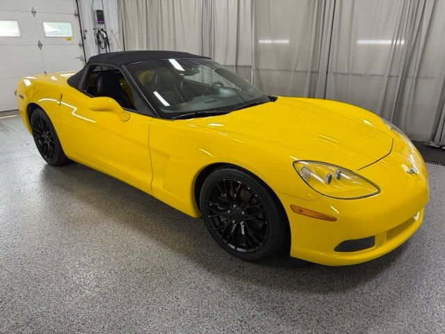 Used 2011 Chevrolet Corvette Convertible w/ Preferred Equipment Group RWD image 8