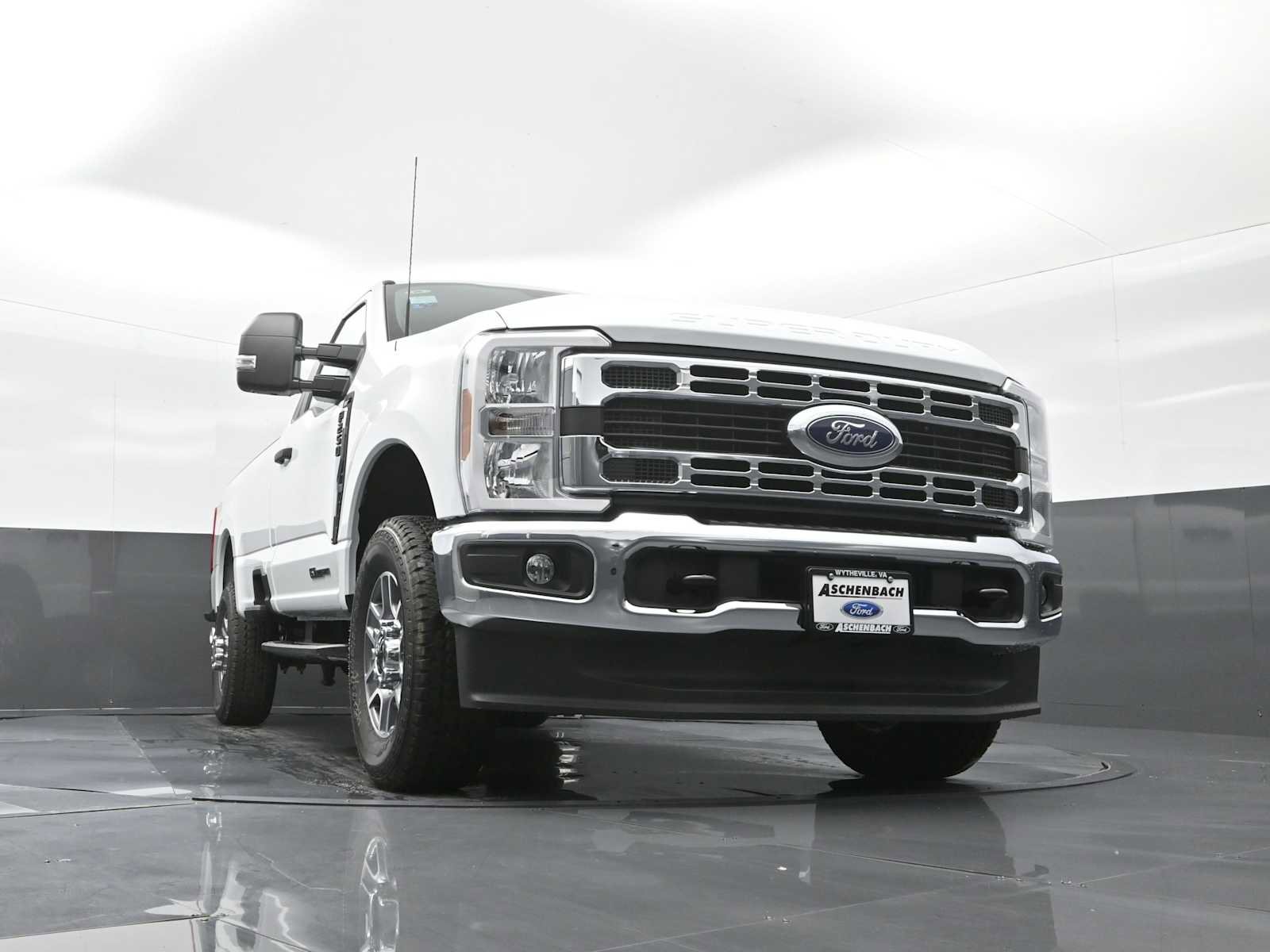 New 2025 Ford F250 XLT image 18