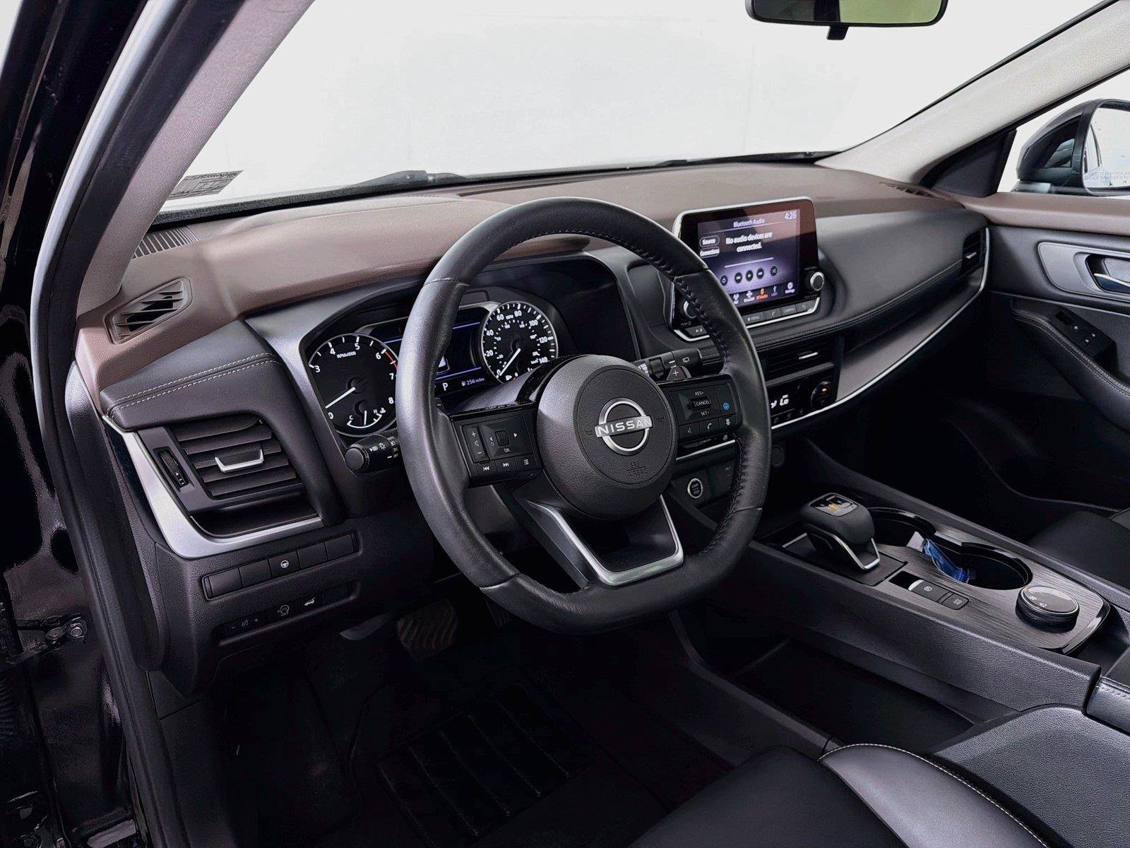 Used 2023 Nissan Rogue SV w/ SV Premium B Package AWD/4WD image 16