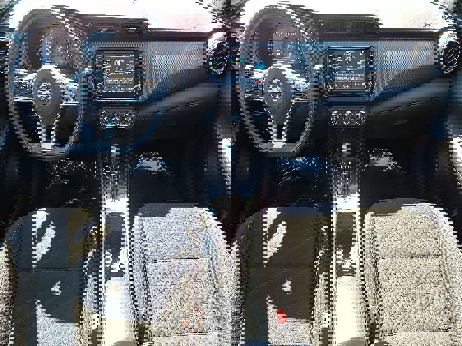 Used 2023 Nissan Kicks SV image 11