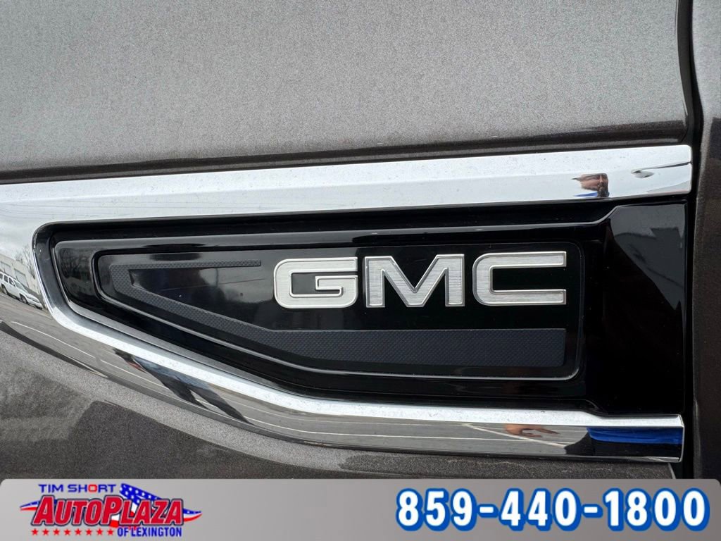 Used 2021 GMC Yukon SLT w/ SLT Luxury Plus Package image 12