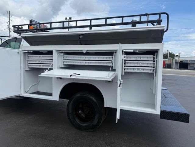 Used 2005 GMC Sierra 3500 W/T w/ Skid Plate Package image 12