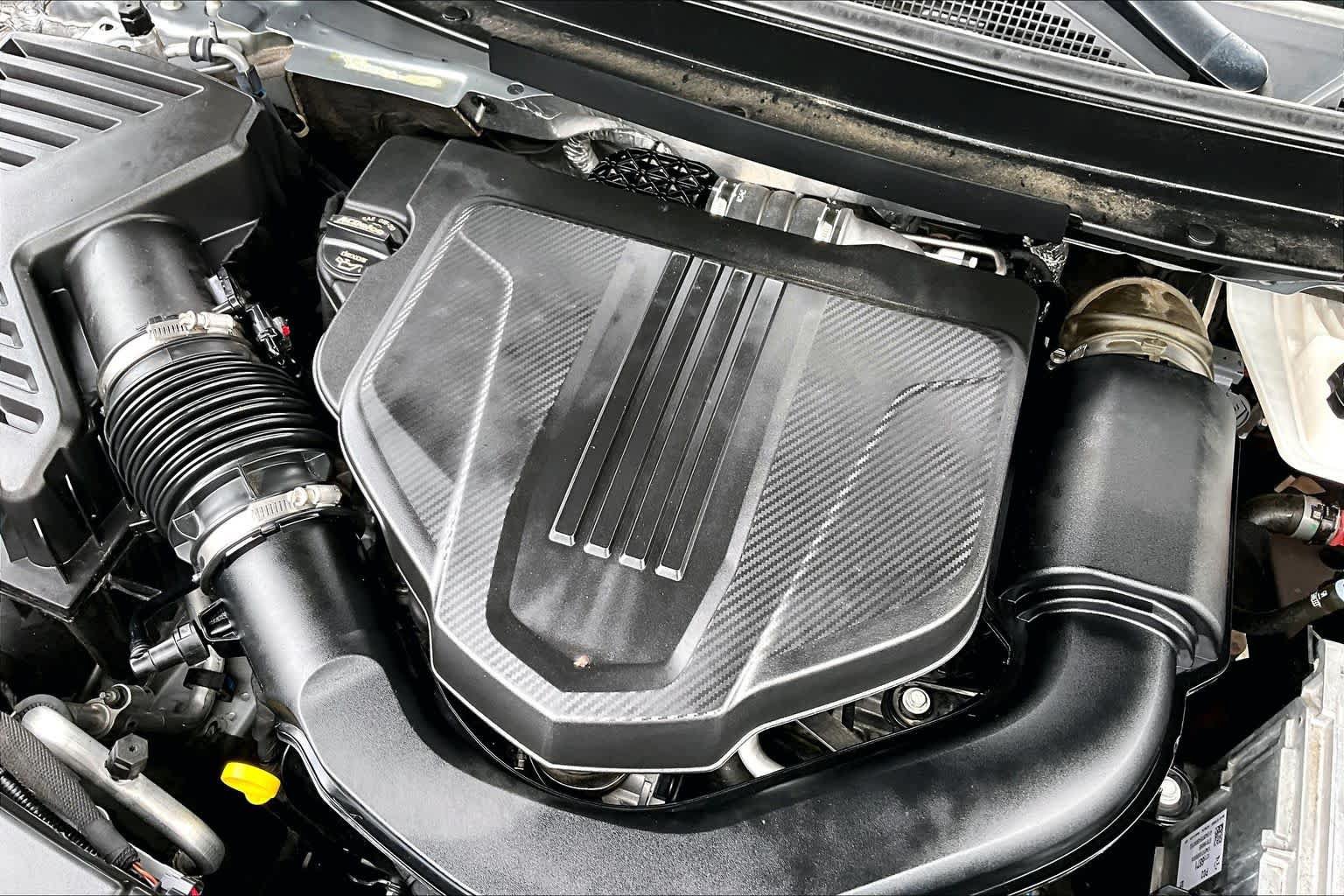 Used 2025 Chevrolet Traverse LT w/ Midnight/Sport Edition FWD image 33