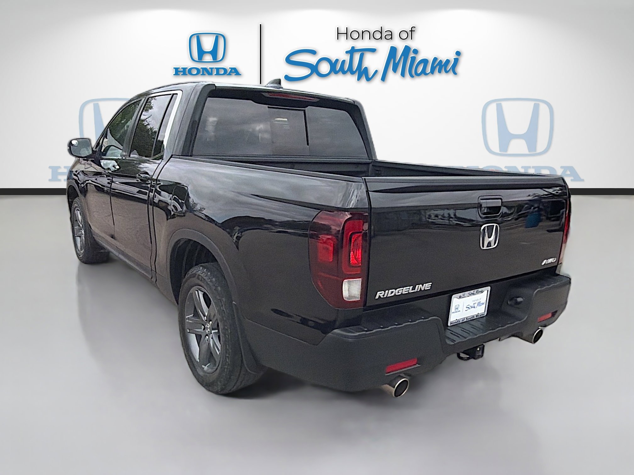 Certified 2023 Honda Ridgeline RTL image 5