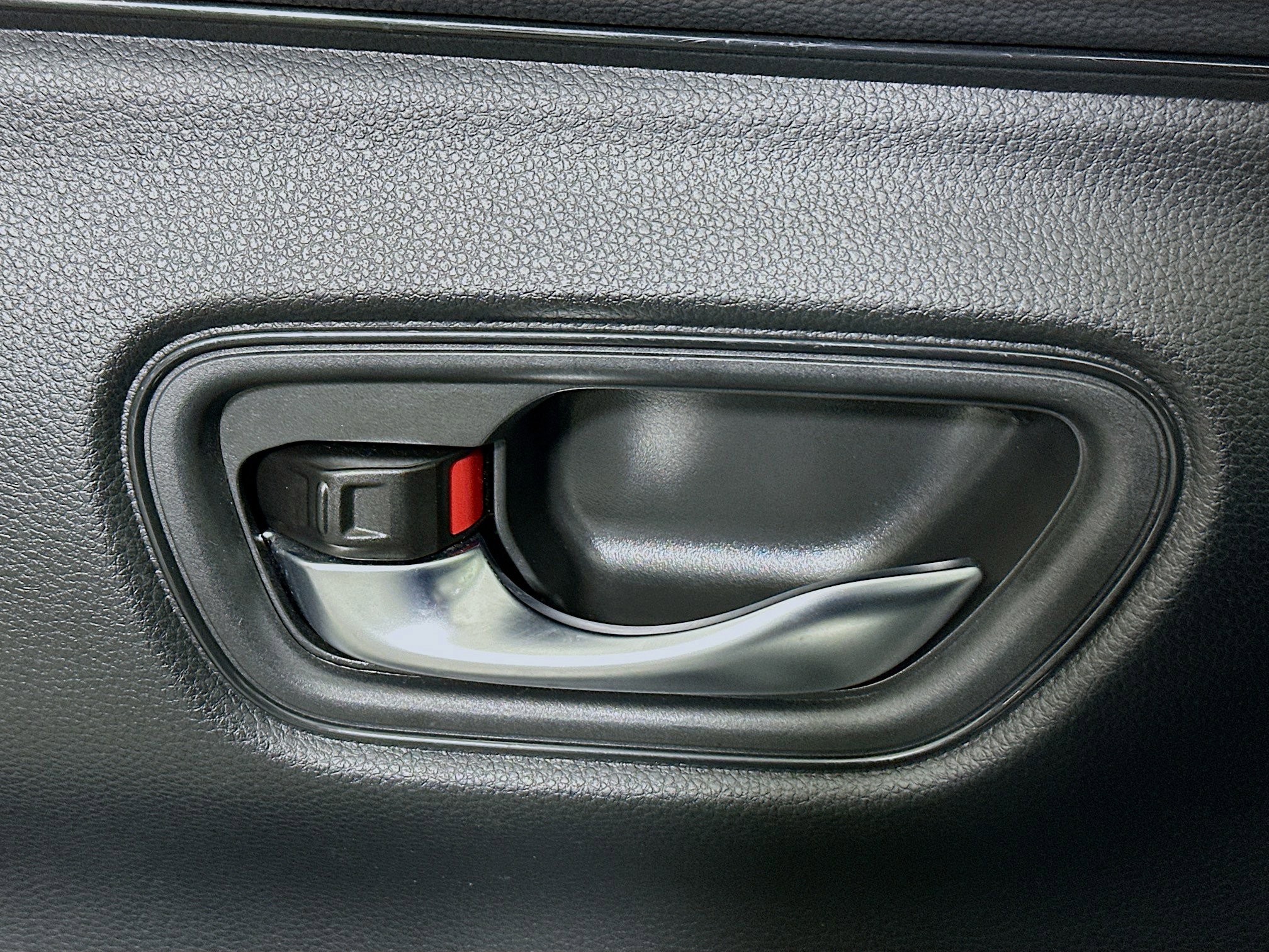 Used 2023 Honda HR-V LX image 14