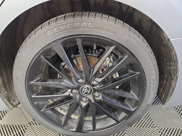 Used 2024 Toyota Camry XSE FWD image 11