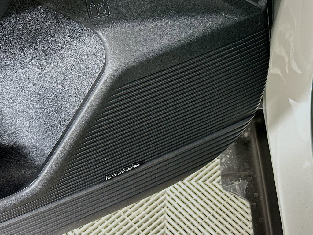 New 2026 Subaru Outback Limited image 25