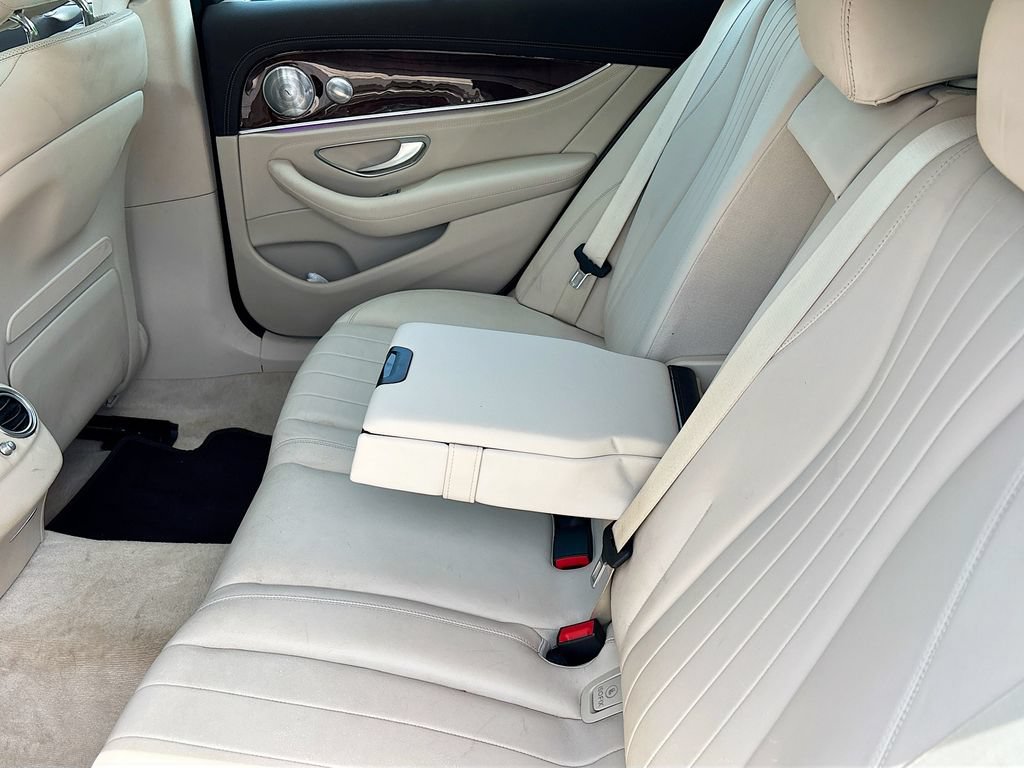 Used 2018 Mercedes-Benz E 400 4MATIC Wagon image 18