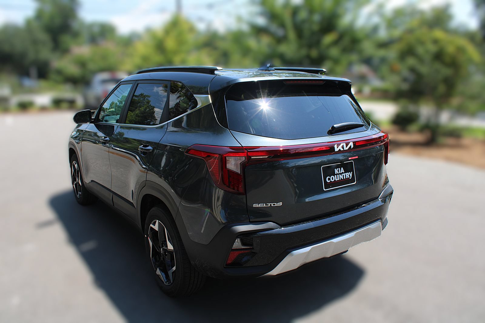 Certified 2025 Kia Seltos S AWD/4WD image 11