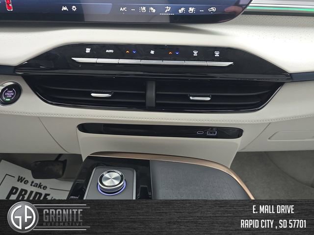 New 2026 Buick Enclave Avenir w/ Super Cruise Package image 18