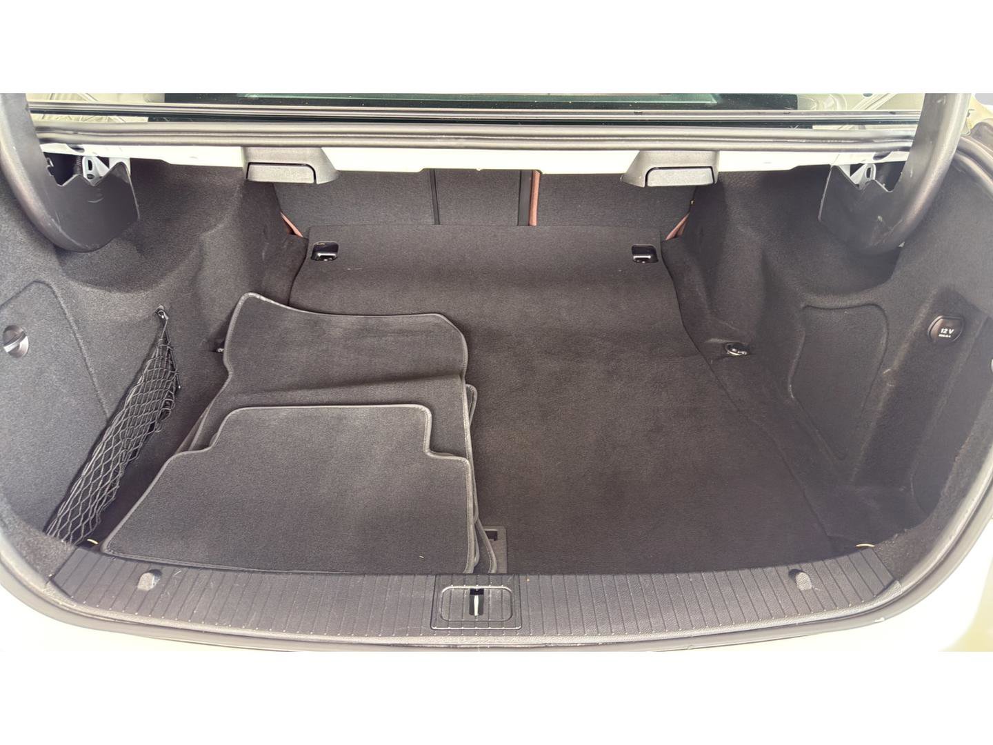 Used 2016 Mercedes-Benz E 350 Sedan image 16