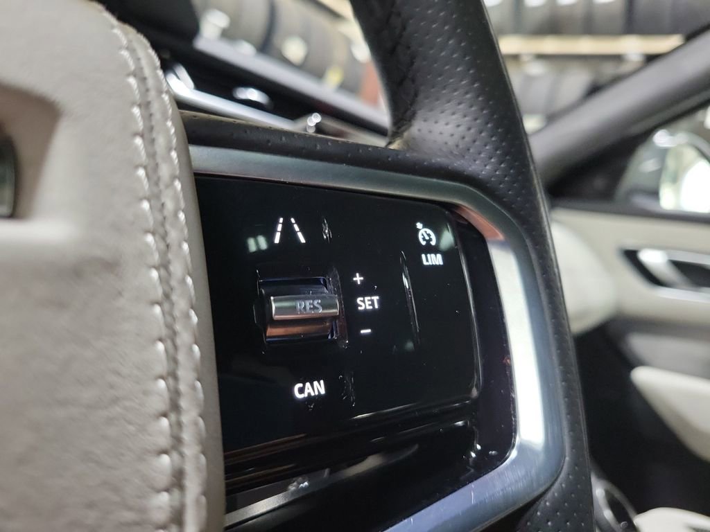 Used 2022 Land Rover Range Rover Velar R-Dynamic S AWD/4WD image 16