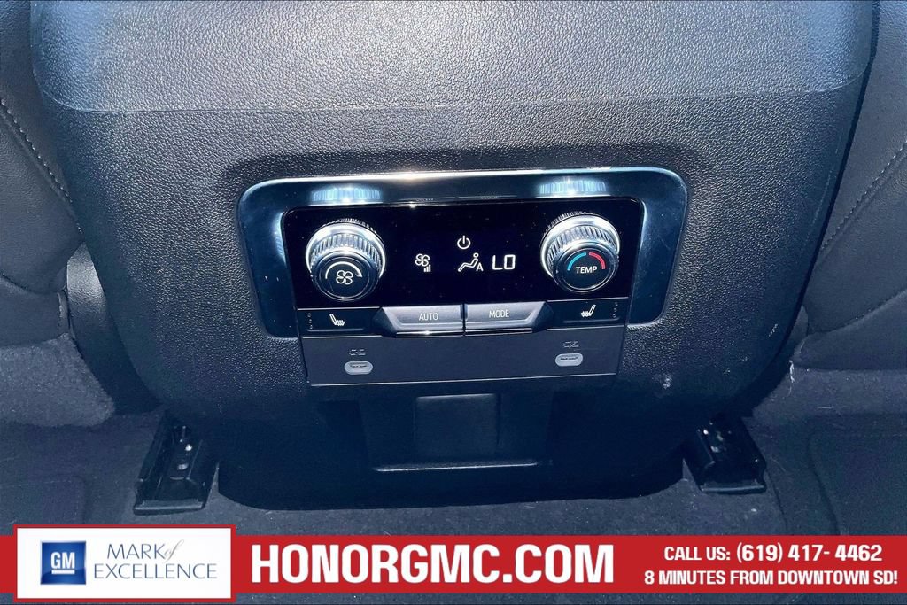 Used 2024 GMC Yukon AT4 w/ AT4 Premium Plus Package AWD/4WD image 10
