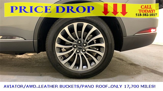 Used 2023 Lincoln Aviator AWD w/ Premium Package image 23