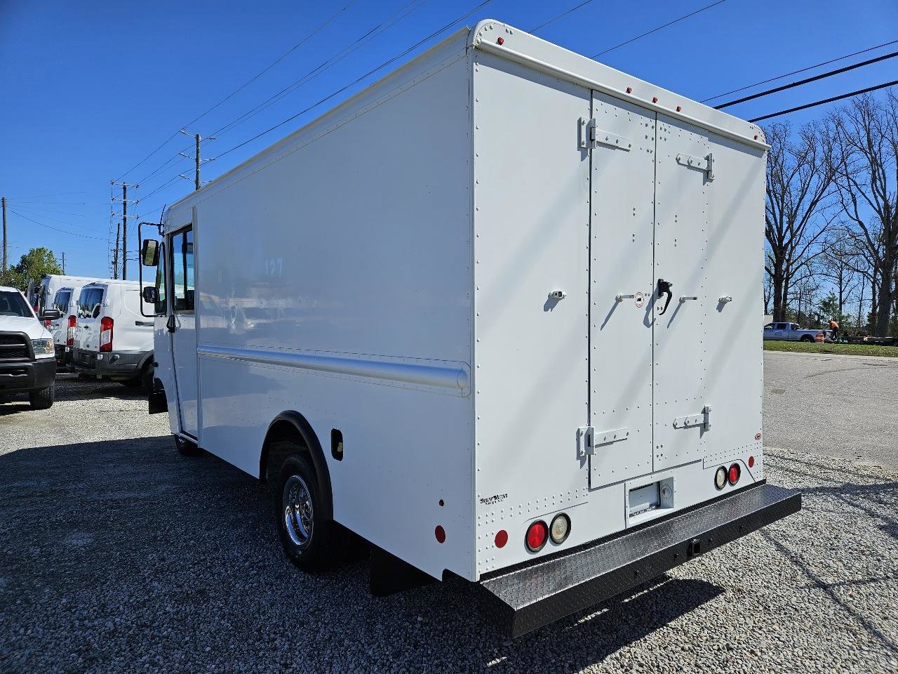 Used 2013 Ford E-350 and Econoline 350 Super Duty w/ Air Conditioning Prep Pkg image 3