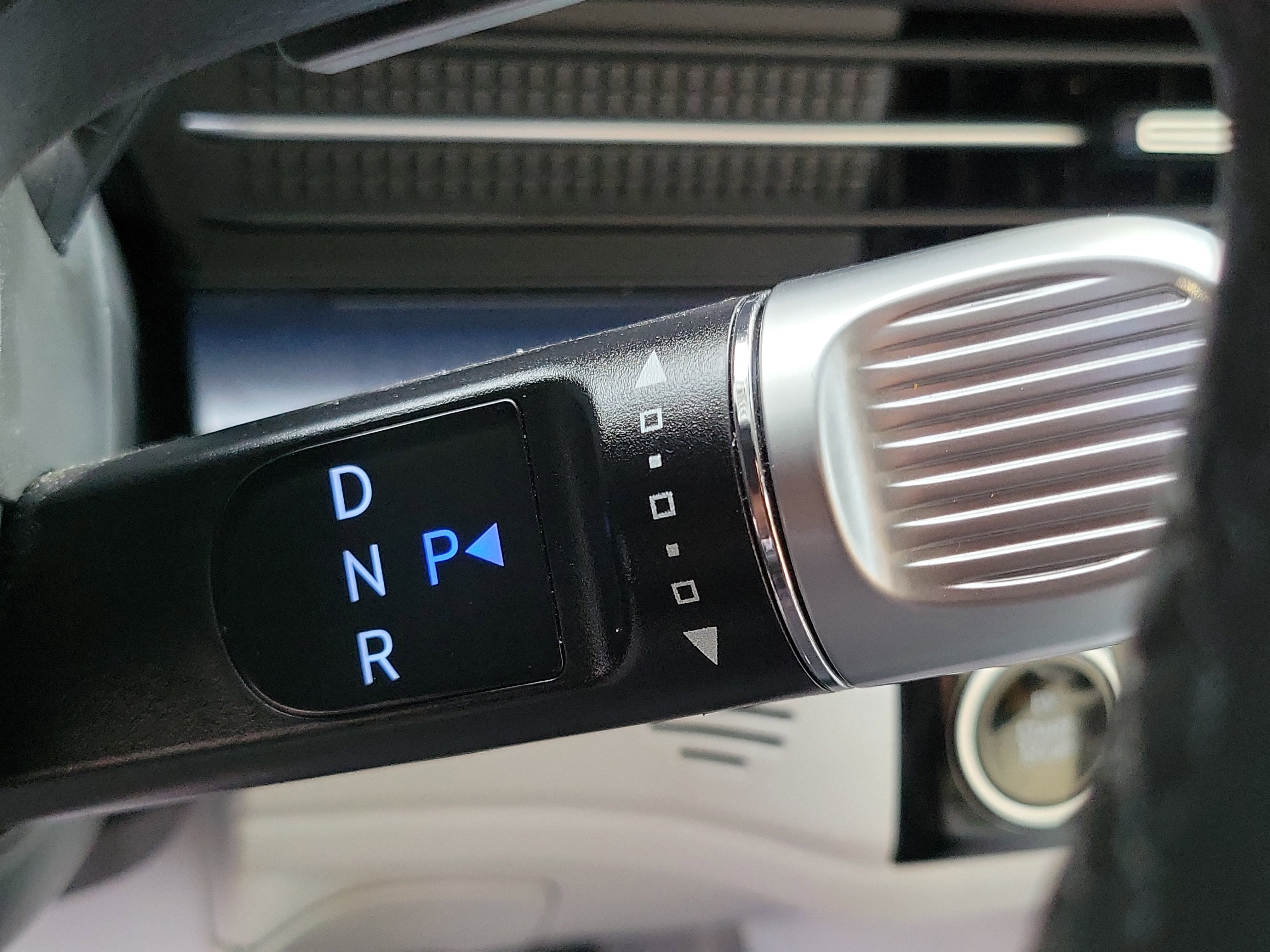 Certified 2025 Hyundai Ioniq 6 SEL image 9