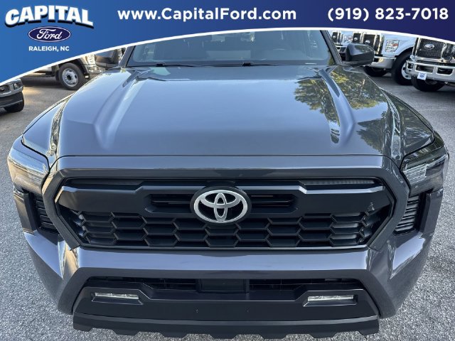 Used 2025 Toyota Tacoma TRD Off-Road AWD/4WD image 10