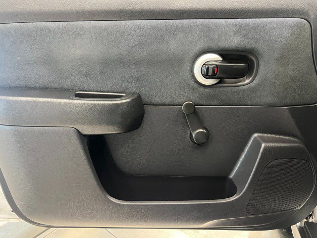 Used 2011 Nissan Versa Sedan image 12