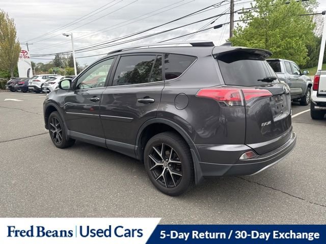 Used 2018 Toyota RAV4 SE w/ Power Extra Value Package AWD/4WD image 12