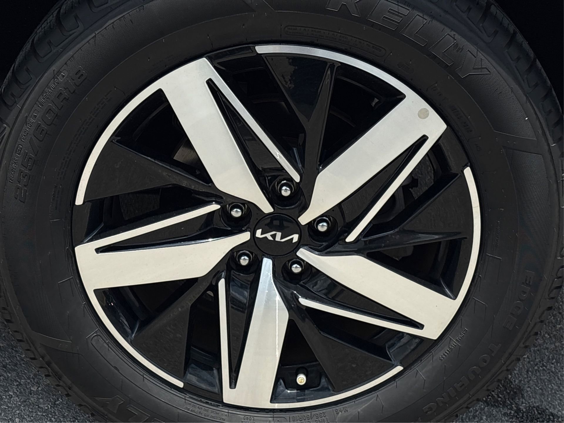 Used 2022 Kia Sorento EX FWD image 13