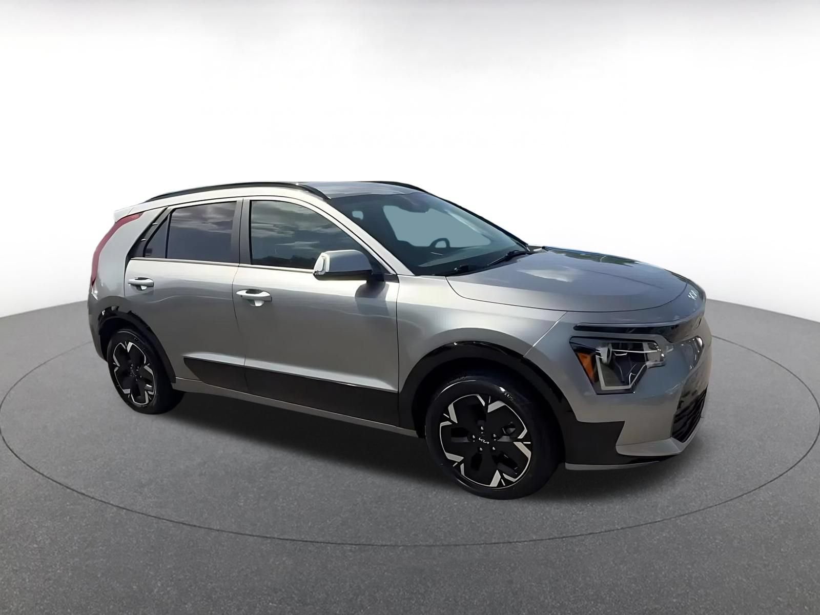 Used 2023 Kia Niro Wind FWD video 2