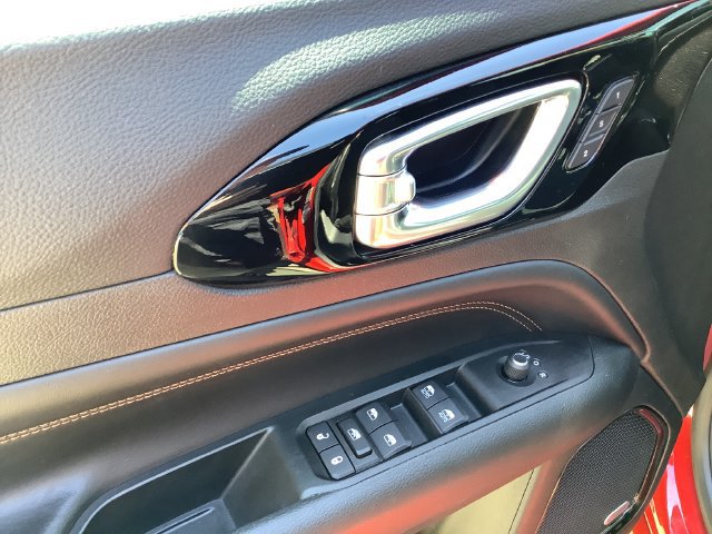 Used 2022 Jeep Compass Limited w/ (RED) Package AWD/4WD image 10