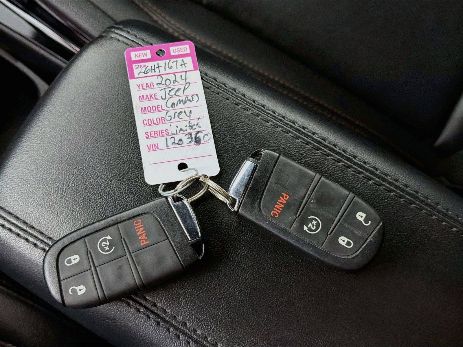 Used 2024 Jeep Compass Limited AWD/4WD image 4