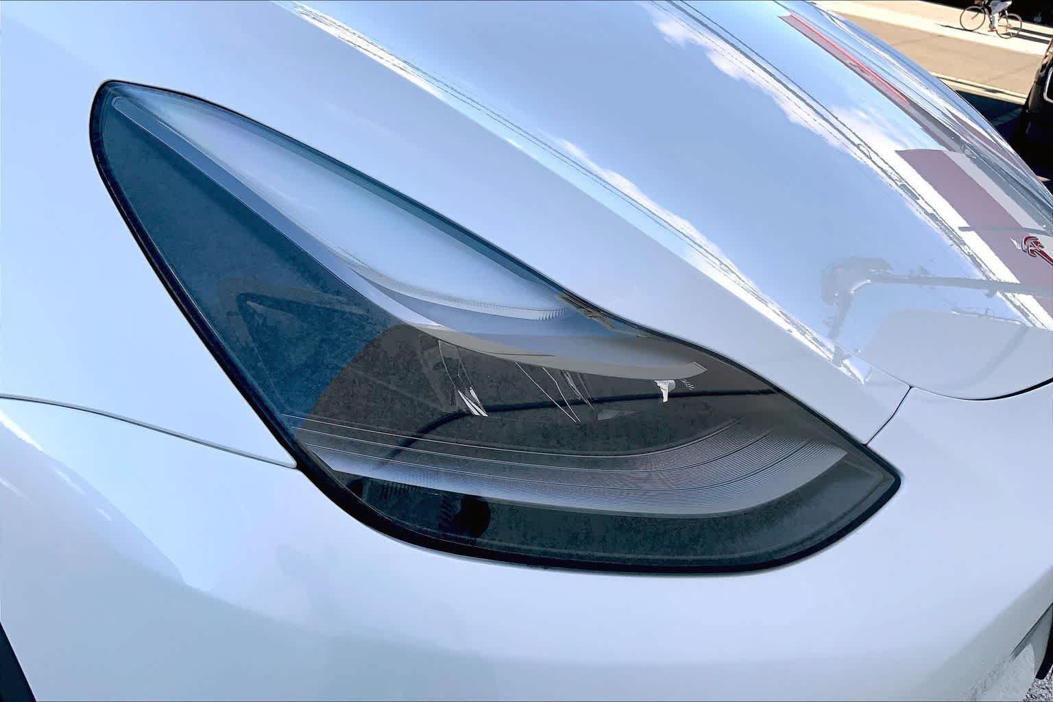 Used 2025 Tesla Model Y Long Range RWD image 31