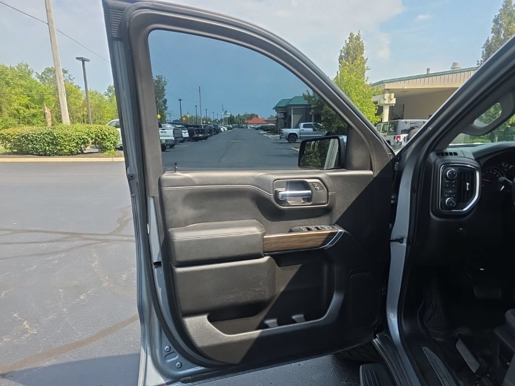 Used 2019 Chevrolet Silverado 1500 LT w/ All-Star Edition AWD/4WD image 10
