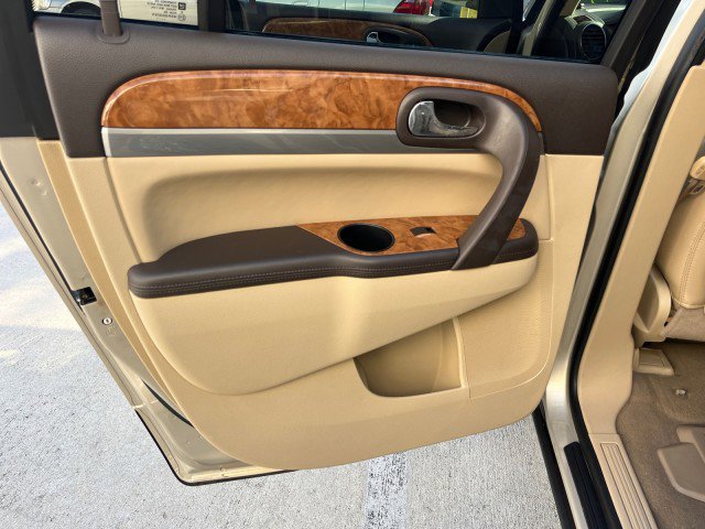 Used 2011 Buick Enclave CXL image 42