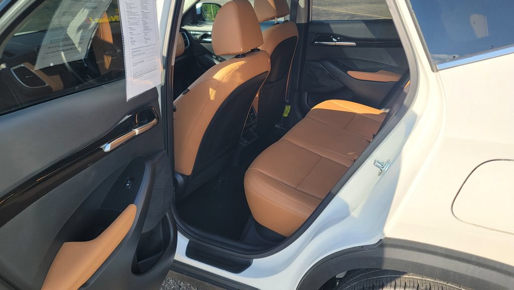 Used 2025 Kia Seltos EX w/ EX Sunroof Package FWD image 25