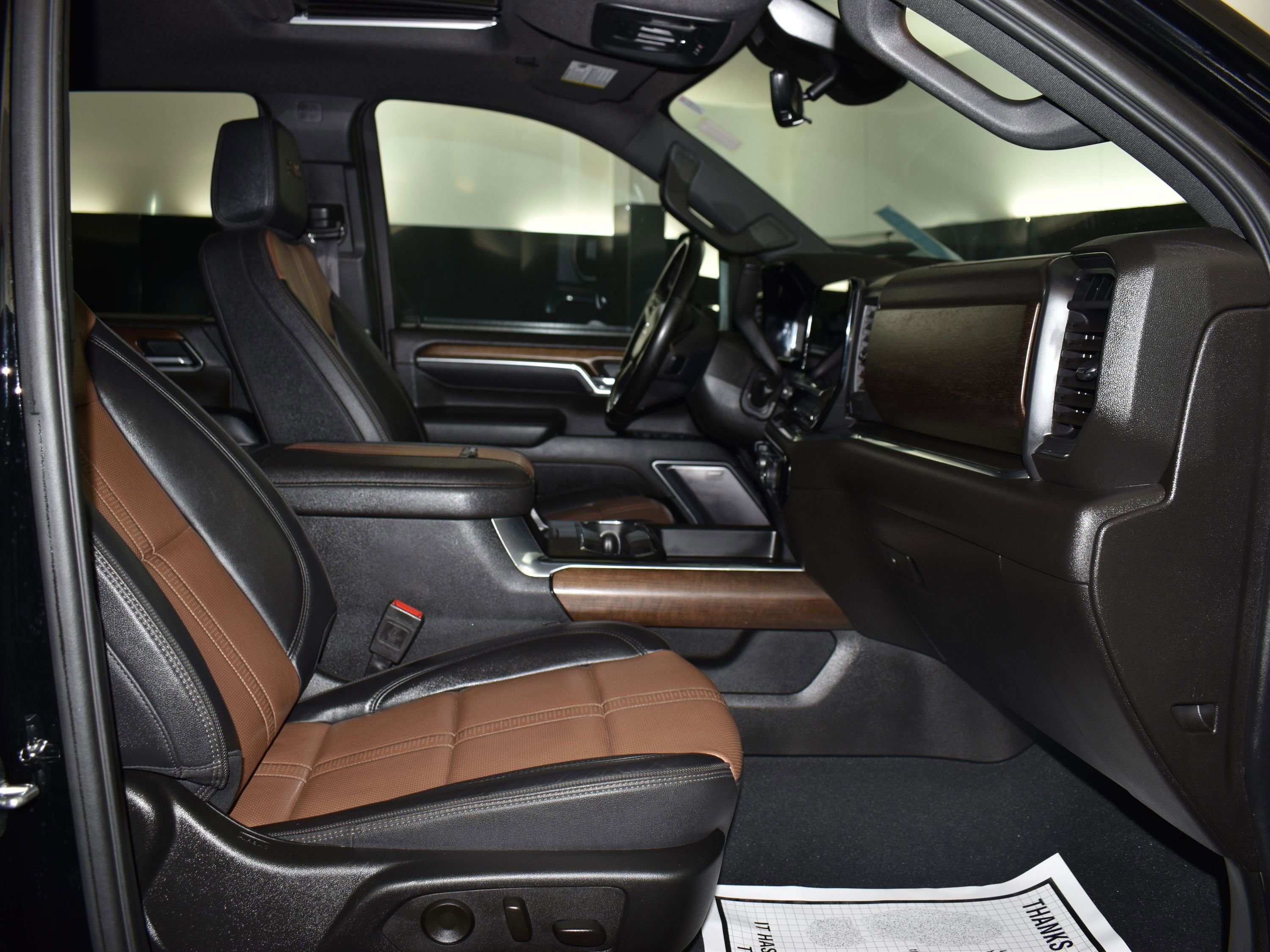 Used 2025 Chevrolet Silverado 2500 High Country w/ High Country Premium Package image 13