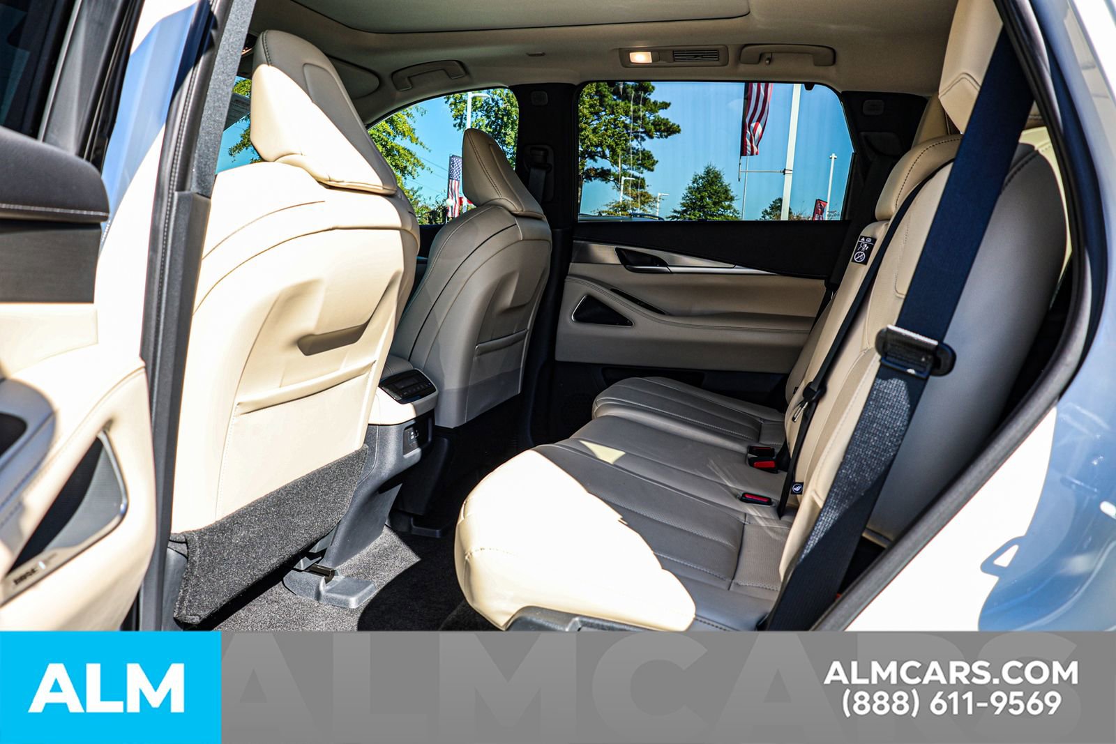 Used 2025 INFINITI QX60 Luxe w/ Cargo Package image 18