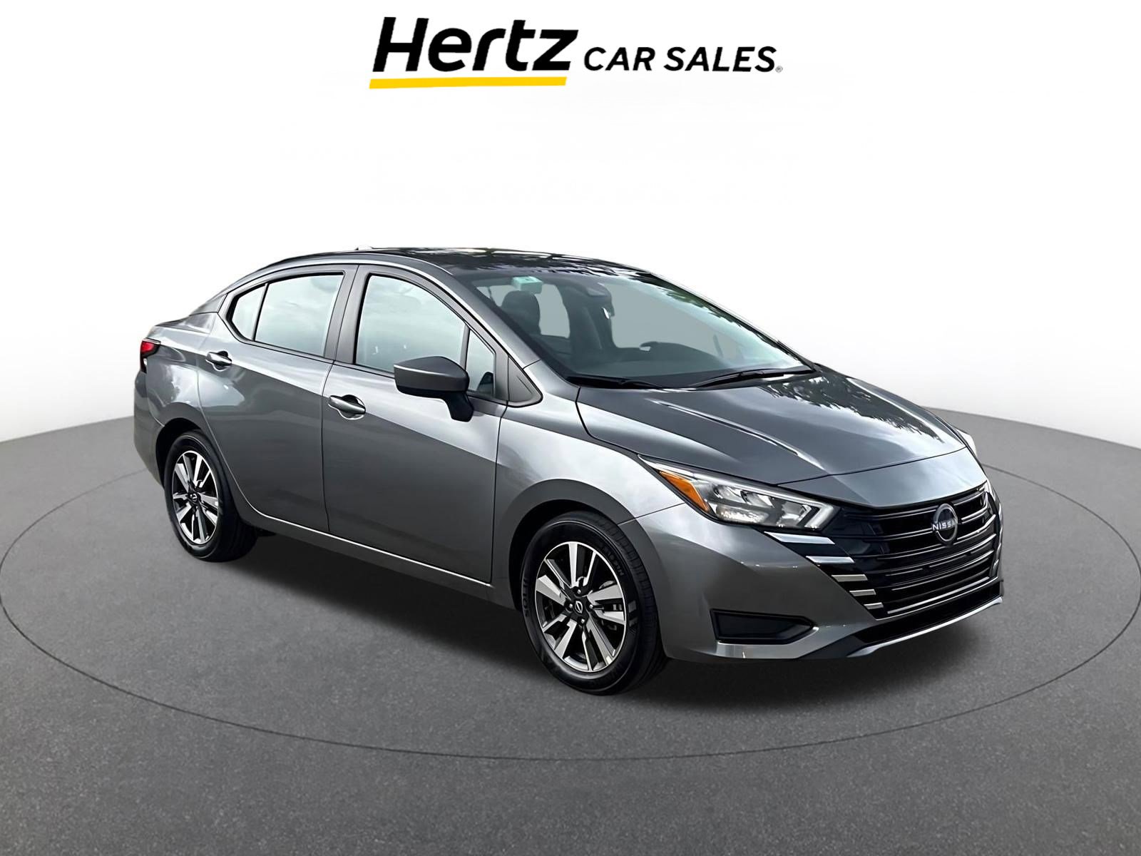 Used 2025 Nissan Versa SV image 1