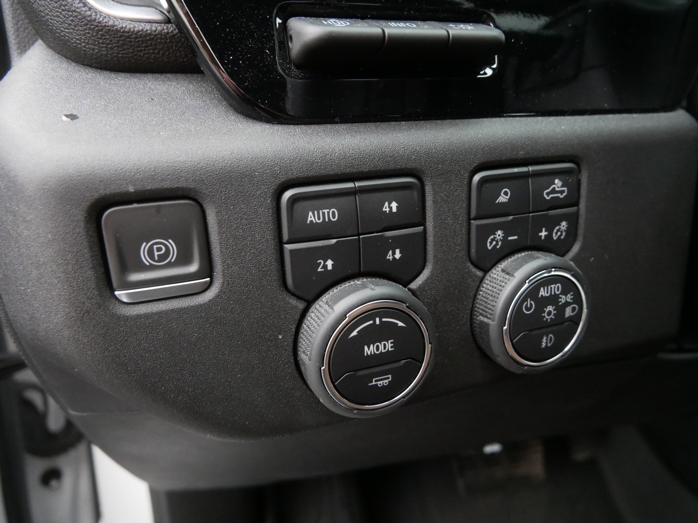 Used 2023 Chevrolet Silverado 1500 High Country w/ High Country Premium Package image 26