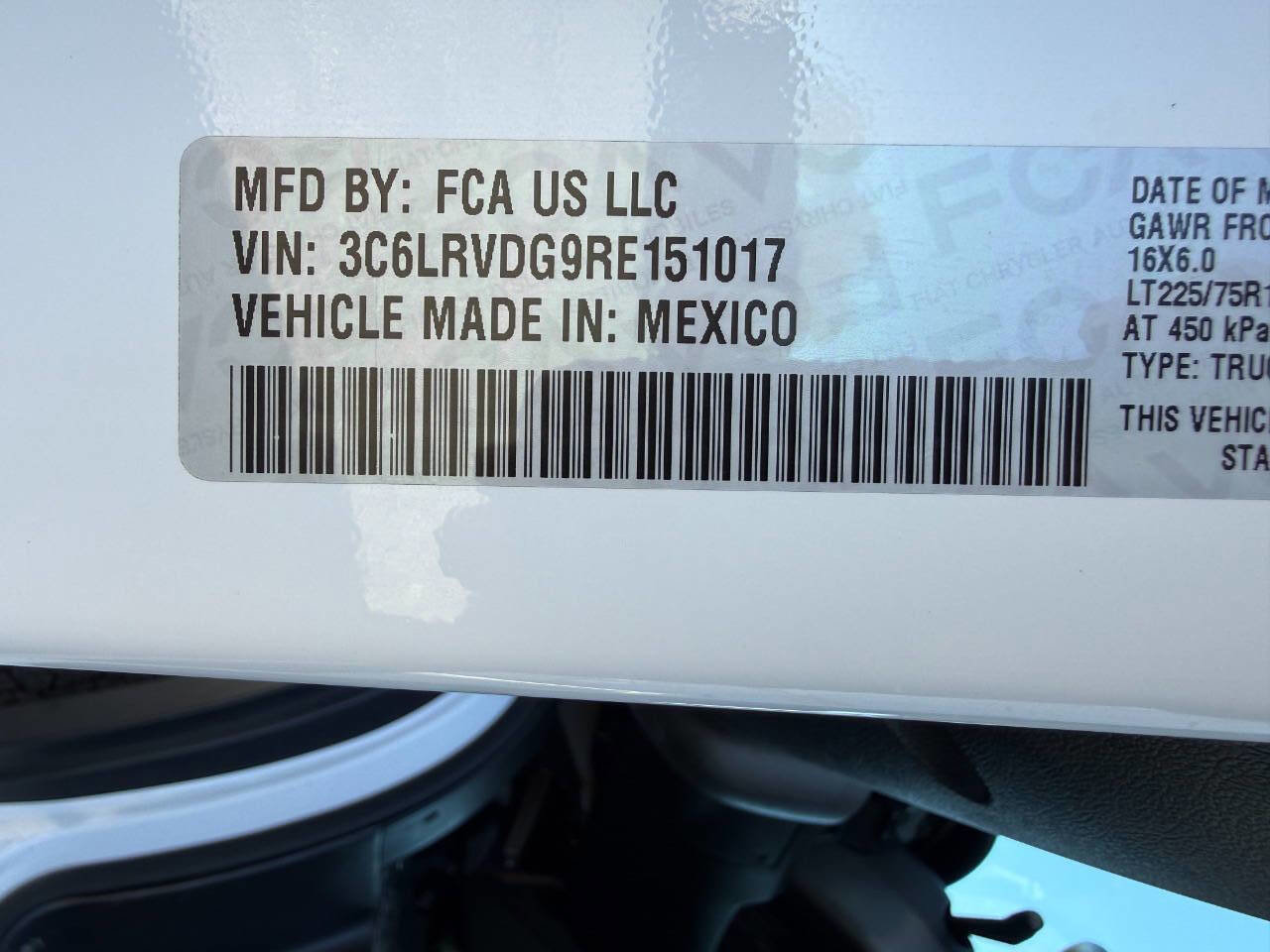 Used 2024 RAM ProMaster 2500 w/ Convenience Group image 37