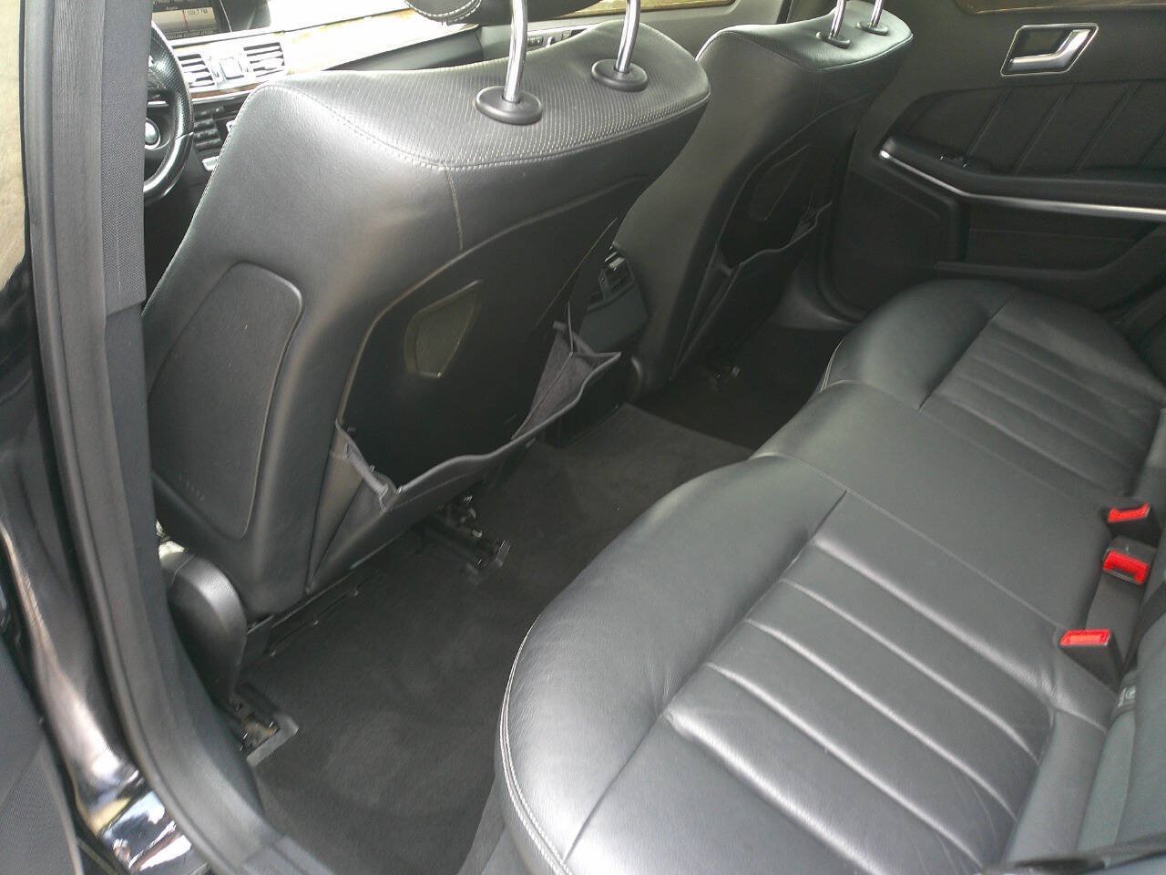 Used 2014 Mercedes-Benz E 550 4MATIC Sedan w/ Premium 1 Package image 13