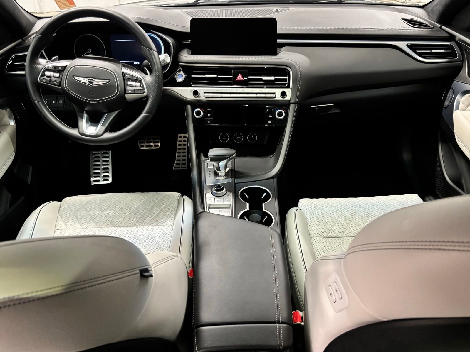 Used 2024 Genesis G70 3.3T Advanced w/ Sport Prestige Package RWD image 11