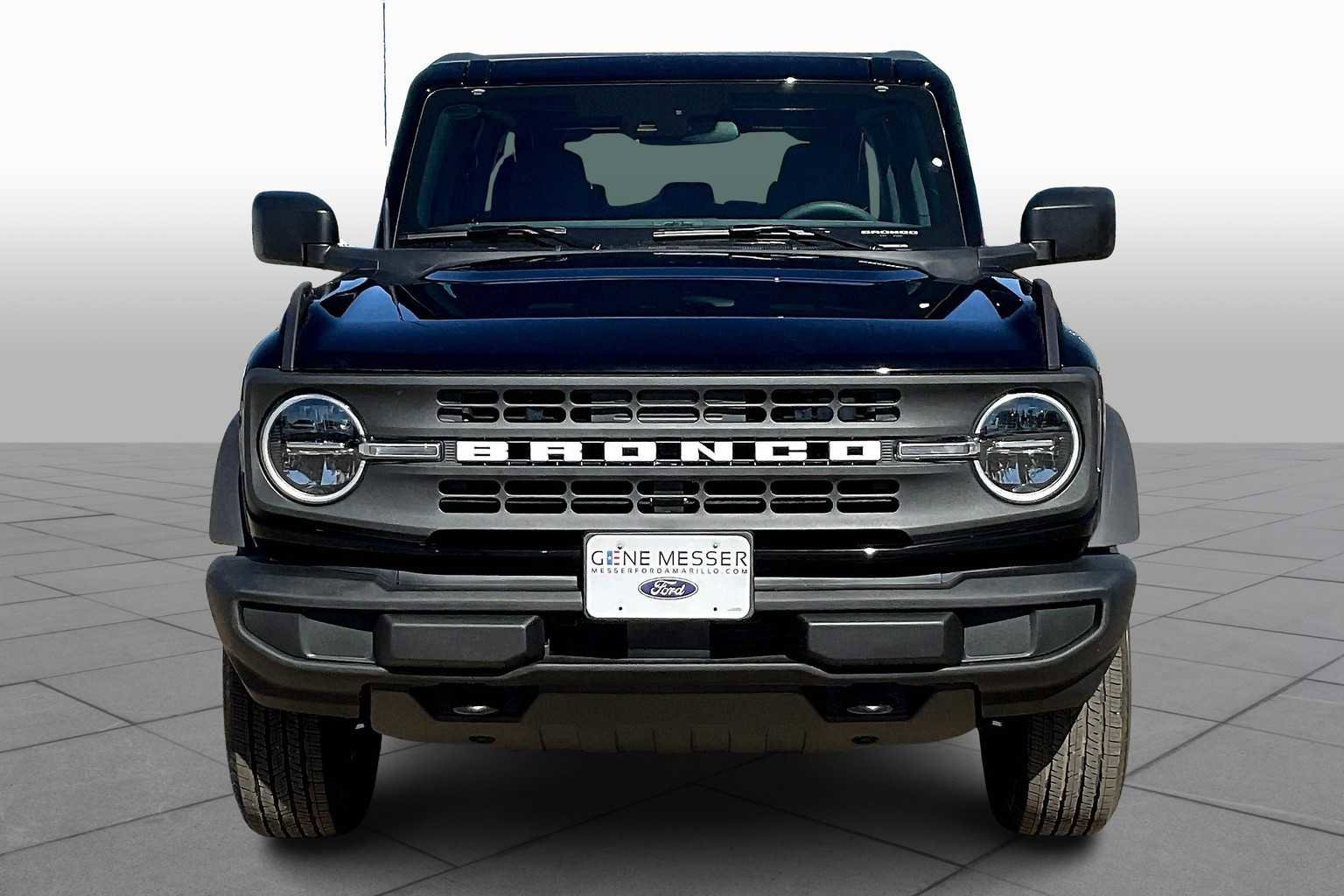 New 2025 Ford Bronco Base image 3
