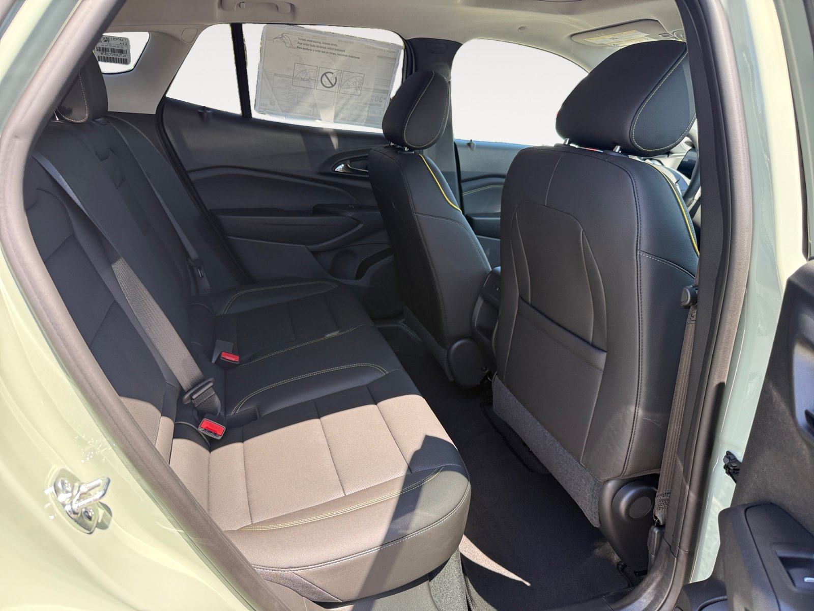 New 2026 Chevrolet Trax ACTIV w/ Sunroof Package FWD image 18
