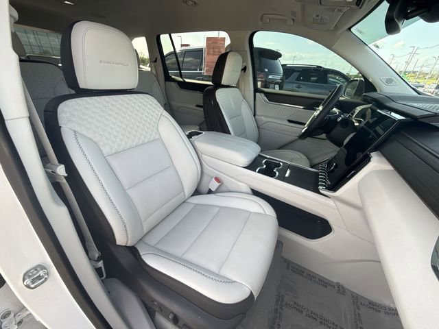 Used 2025 GMC Acadia Denali image 24