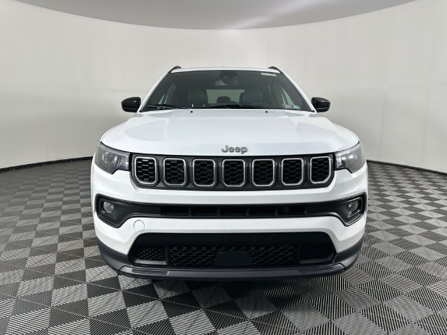 Certified 2024 Jeep Compass Latitude AWD/4WD image 24